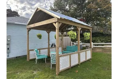 Image de Delightful 9-bedroom home