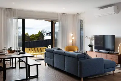 Image de Bluestone Haus Scandinavian style meets Australian landscaping in a stunning new home