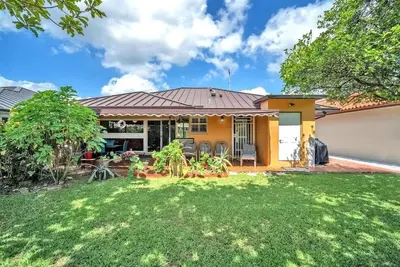Image de Lime Haus 🍋 | Zesty 3br Escape with Private Yard