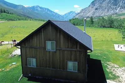 Image de Spectacular Mountain Cabin in the heart of East Rosebud Mountains