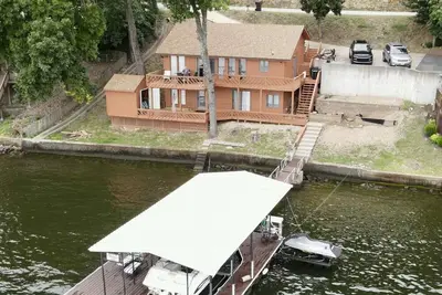 Image de 3-bedroom House on the Water at the Lake of the Ozarks -3 Mile Marker