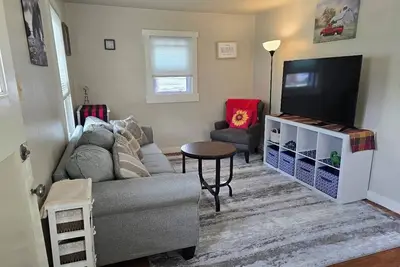 Image de Charming 2-bedroom cottage in Craig--Walk to Shops, Dining & Downtown Activities