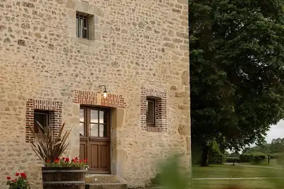 Image de Cozy cottage for two on the prestigious Courtomer Estate — pets welcome!