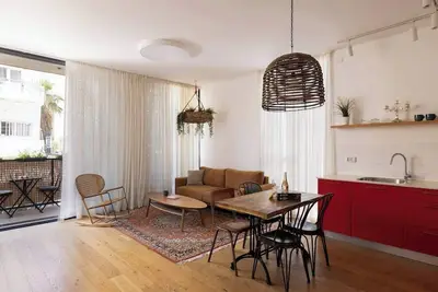 Image de Stylish Beach Getaway  Steps from Carmel Market!