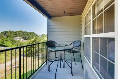 Image de Renovated Resort Condo, 2 Mi to Silver Dollar City