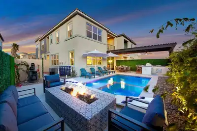 Image de Summer Specials Inquire-High End-Pool+Spa-Lake