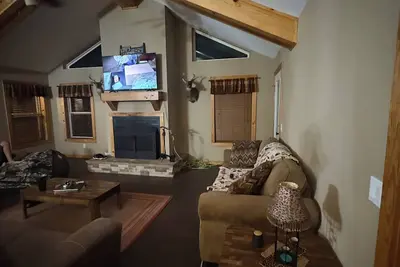 Image de Secluded Cabin on 30 acres w 2 Br 2 baths