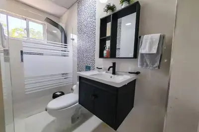 Image de 2 Bdrm, 1 Bath, Wifi, Near River and Beach, 4r