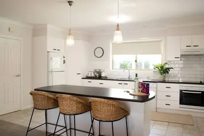 Image de Trailside in Bright - Modern Townhouse in Bright