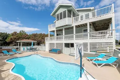 Image de Whaler's Inn - Corolla, Whalehead, Ocean View, Beach 320 Yds, Pool, Hot Tub, Pets Ok, Flex Stays