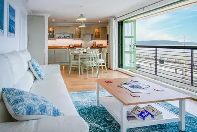 Image de 3 St Bride's Bay View - 3 Bedroom - Broad Haven