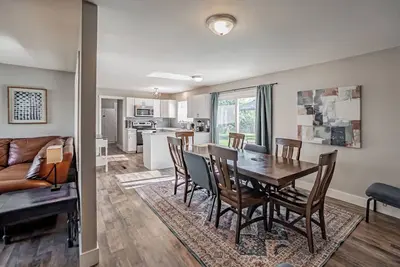 Image de Sleep 10, laundry, Contractors/Insur, 2 Fridges,