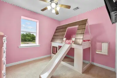 Image de Waterfront 5 Acre Barndominium