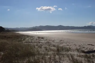 Image de 5 minutes walk to beautiful beach & shops, fully fenced section pet friendly.