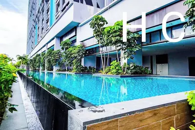 Image de Luxury Balcony at Trion 1 Kl by Hck