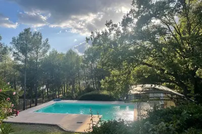 Image de Belle Villa provencale avec piscine et grand jardin