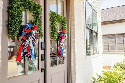 Image de 'Sip on This Reserve by Apex Short Term Stays