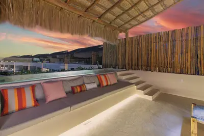 Image de Tulum Escape: Rooftop Pool, Panoramic Views & Beach Perks