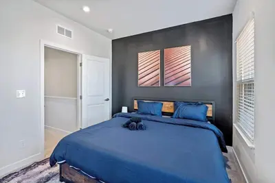 Image de Luxe 4br Townhouse In Uptown Charlotte!