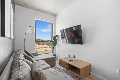 Image de Luxe King 2br Suite in South End Charlotte!