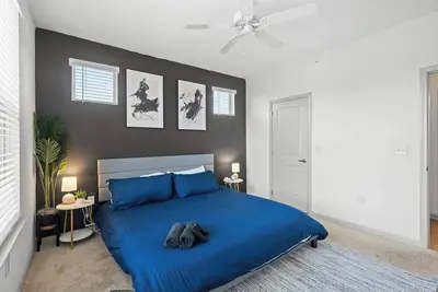 Image de Upscale King 2br Suite Mins Uptown Charlotte!