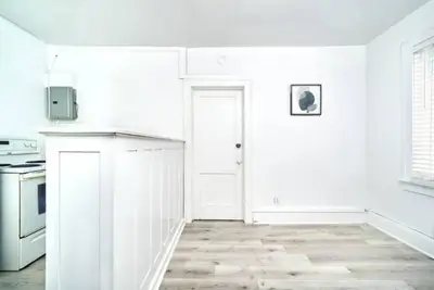 Image de Bright Quiet One Bedroom Apartment