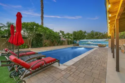 Image de New! Desert Oasis Retreat – Palm Meadows Gem
