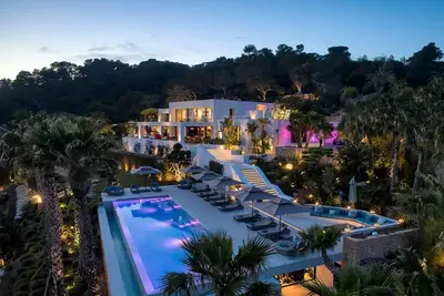 Image de The Wave Villa – Luxury villa with stunning sea views in S’Estanyol, Ibiza