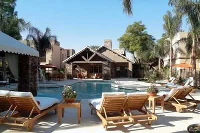 Image de Modern 2br/2ba Retreat: Ground Floor / Pool, Spa, Gym / North Scottsdale Getaway