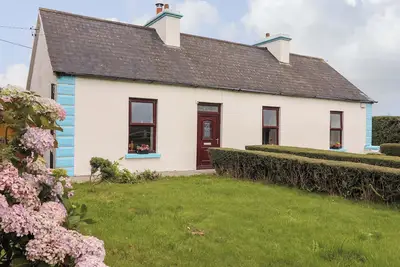 Image de Tig Davy, family friendly, with open fire in Mullagh, County Clare