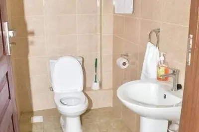 Image de Elegant fully furnished 2bdrm @ 360 Luxury