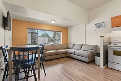 Image de Maple Manor Central Retreat