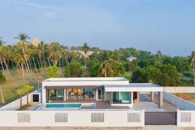 Image de T&B Pool Villa Pranburi\nThe modern private pool villa