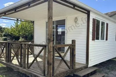 Image de Mobil home confortable avec terrasse