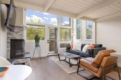 Image de Modern Condo with Vail Mountain Views