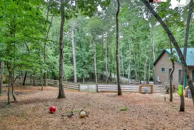 Image de *New*Chet's Place•Free Pets•King Bed•Firepit•Hot Tub