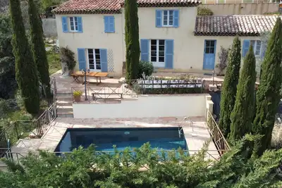 Image de Tranquil 4-bedroom villa in Bargemon with aircon