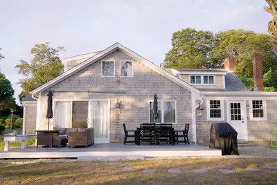 Image de Walk to Rock Harbor Beach from your spacious Orleans coastal retreat