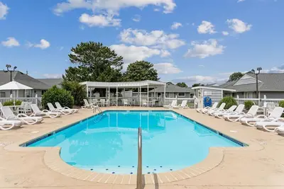 Image de Beachside Monthly Retreat w/ Pool