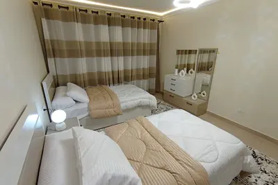 Image de Spacious 2-Bedroom Apartment with 2 Living Rooms & 2 Bathrooms – Mokattam, Cairo