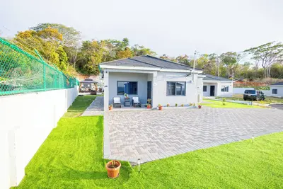 Image de Elegant 3-bedroom Jamaican escape with Ac and stunning ocean view in Runaway Bay