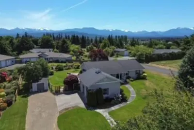 Image de Tranquil Retreat in the Heart of Sequim –Your Gateway to the Olympic Peninsula