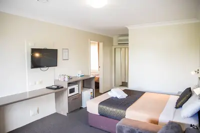 Image de Lilac City Motor Inn 2 Room Family 27