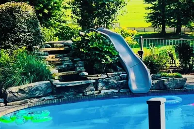 Image de The Princess Palace ~ Luxury Farm Stay • Pool • Chef Omelets • Near Town