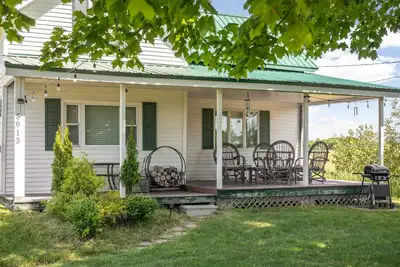 Image de Cozy Countryside Farmhouse In Leelanau