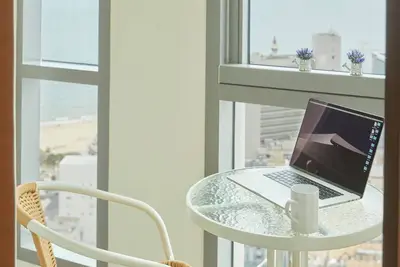 Image de Elbon The Stay