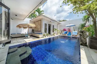 Image de New 4 Bedroom Villa with Private pool, 5 minutes walk to the famous Echo Beach