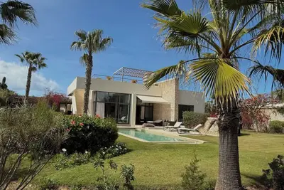 Image de Villa D'Exception - Golf - Piscine - Petit DÉJEUNER Et Services