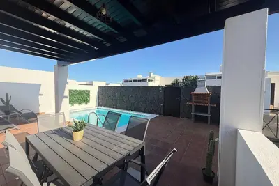 Image de Villa Vera in Playa Blanca with private pool, WiFi, barbecue and parking