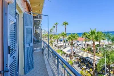 Image de Appartement de vacances pour 6 personnes env. 72 qmà Loano, Riviera italienne (Riviera delle Palme)